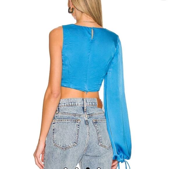 NWT Lover and Friends Carlita Asymmetrical Top in Blue Large Revolve - Picture 7 of 16